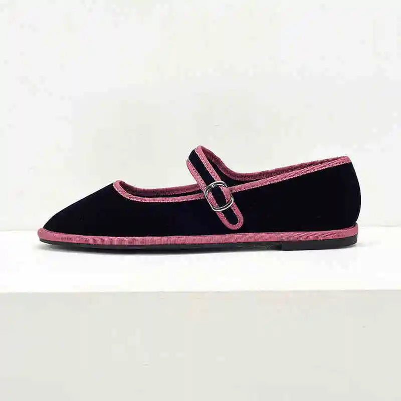 Flats Mary Jane Shoes Women 2024 Trend Velvet Casual Streetwear Ladies Shoes Canvas Buckle Strap Pointed Toe Loafers Elegant