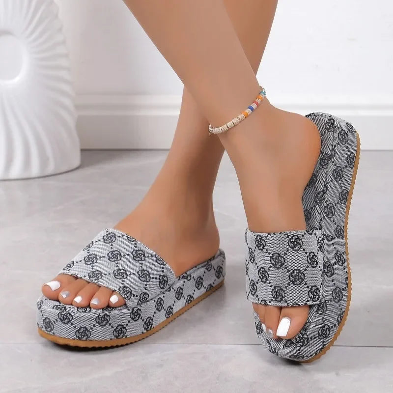 Women Platform Slippers 2025 Summer Women Shoes Designer Flat Sandals Outdoor Floral Sandals Ladies Beach Shoes Sandalias